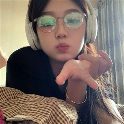 蕾丝炸弹
